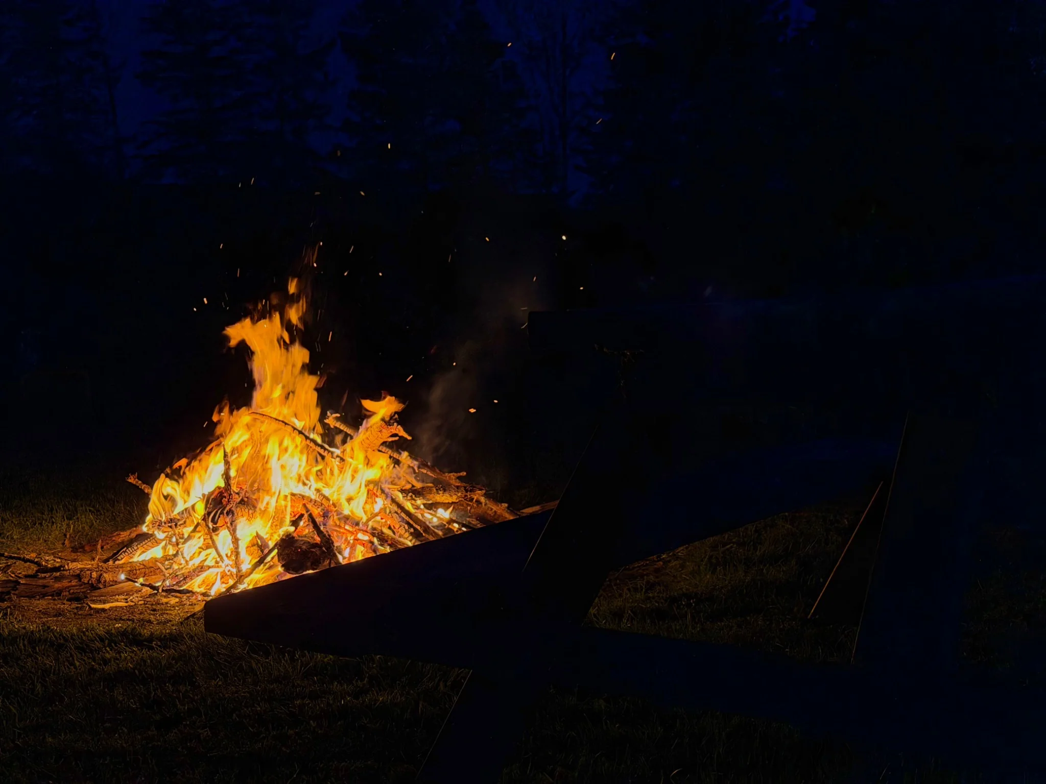 Fire pit area at Wiarton Willys Inn